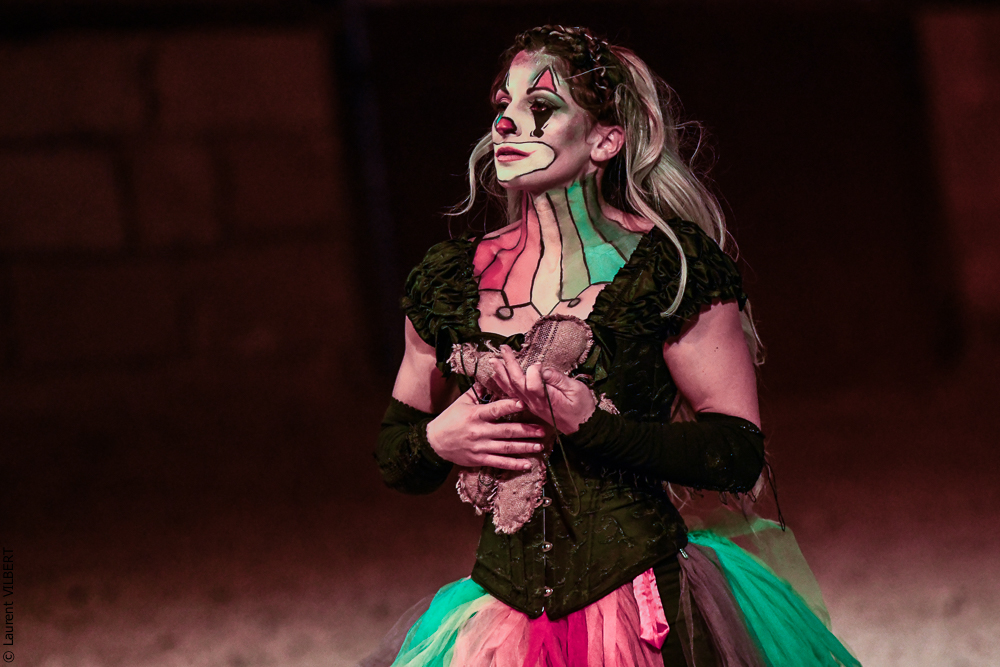 Haras Pin 20221103-1445